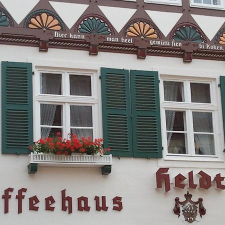 Apartments Im Kaffeehaus Heldt Эккернфёрде Экстерьер фото