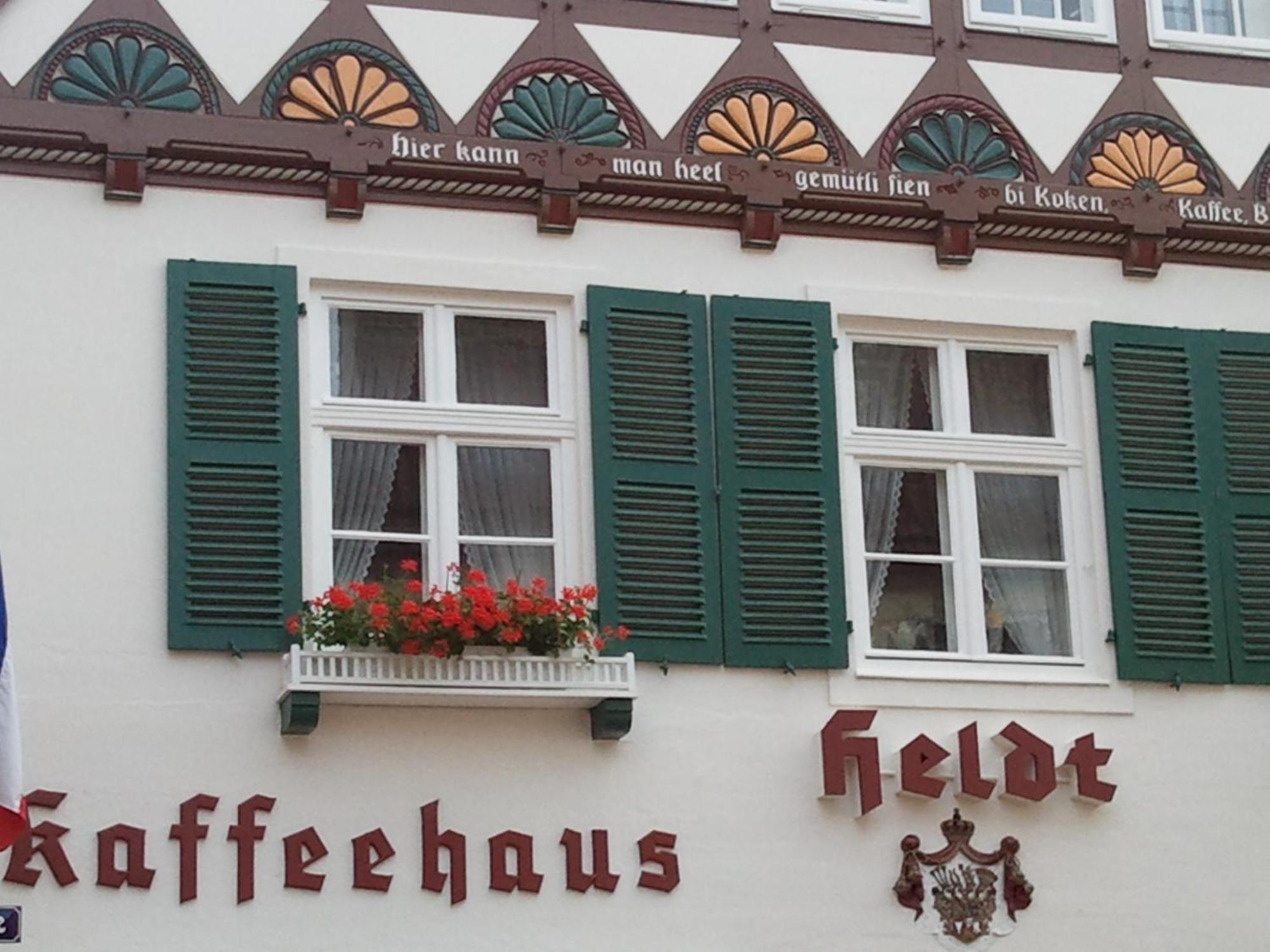 Apartments Im Kaffeehaus Heldt Эккернфёрде Экстерьер фото